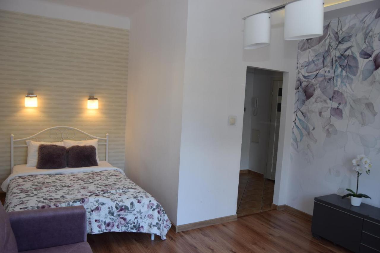 Be My Guest - Krucza Elegant Apartment - Rondo De Gaulle'A Center Of Warsaw Metro Wi-Fi Breakfast Exterior photo